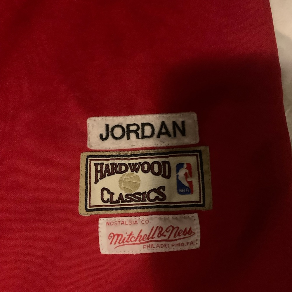 Vintage Micheal Jordan signed jersey